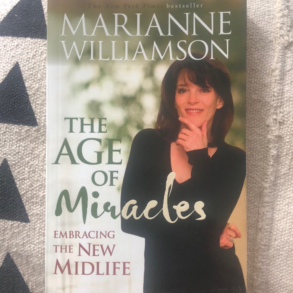 Best selling author Marianne Williamson book